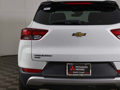 Used 2025 Chevrolet TrailBlazer LT AWD/4WD image 12