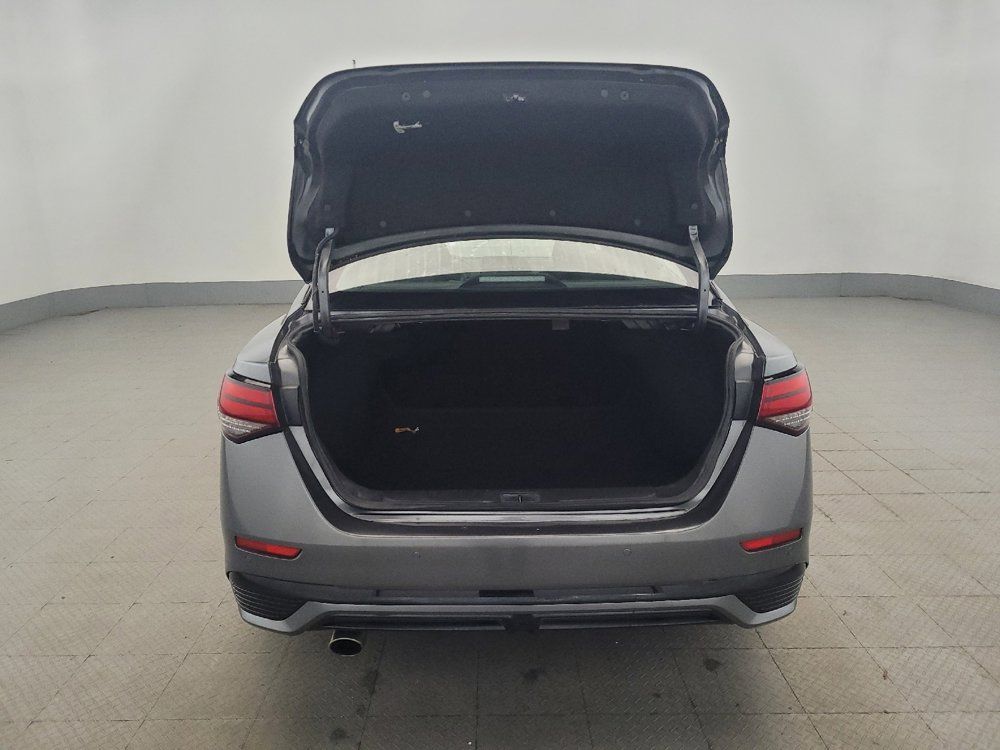 Used 2025 Nissan Sentra SR FWD image 29