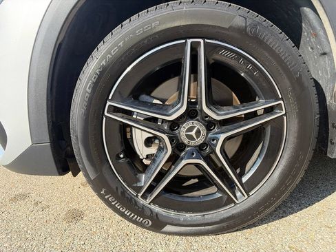 Certified 2022 Mercedes-Benz GLA 250 4MATIC image 24