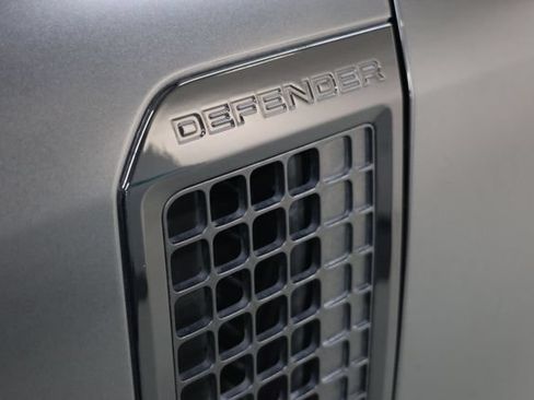 Used 2023 Land Rover Defender 90 V8 AWD/4WD image 66