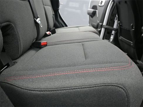 Used 2024 Jeep Wrangler Unlimited Rubicon w/ Technology Group image 20