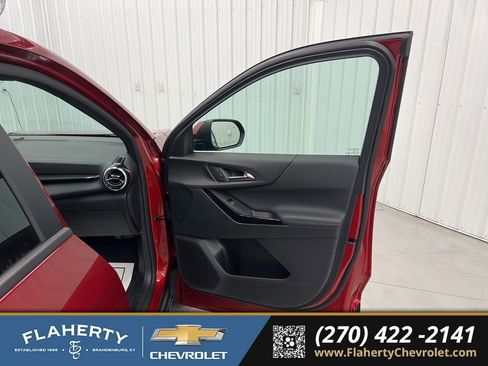 New 2026 Chevrolet Equinox LT w/ Safety and Technology Package image 13