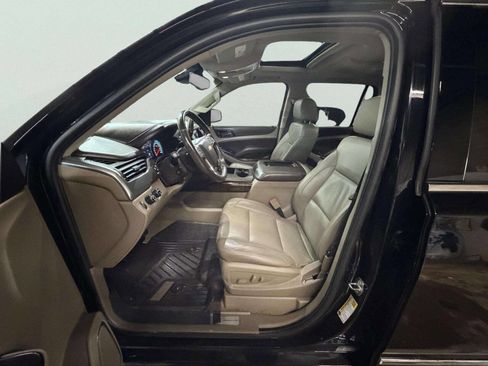 Used 2017 Chevrolet Tahoe LT w/ LT Signature Package image 21