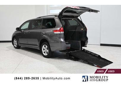 Used 2014 Toyota Sienna LE