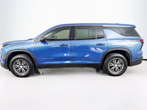 Used 2024 Chevrolet Traverse LS FWD image 32