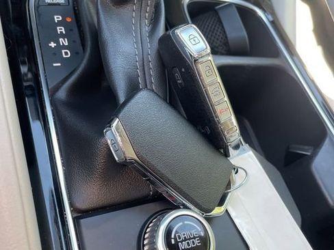 Used 2022 Kia Telluride EX w/ EX Premium Package FWD image 21