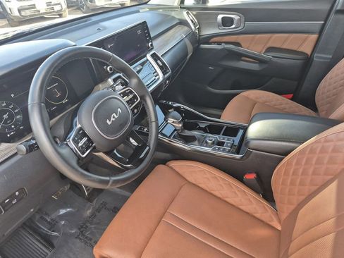 Certified 2022 Kia Sorento SX Prestige w/ Rust Color Package image 11