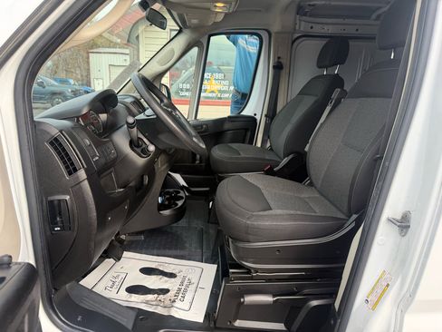Used 2018 RAM ProMaster 1500 w/ Premium Appearance Group image 11