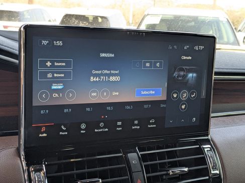 Used 2022 Lincoln Navigator Reserve image 15