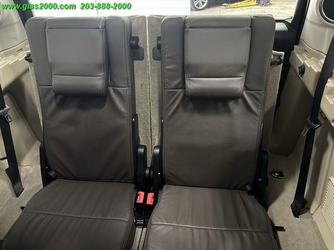 Used 2014 Land Rover LR4 HSE LUX image 24