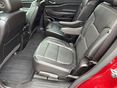 Used 2021 GMC Acadia SLT w/ Preferred Package image 22