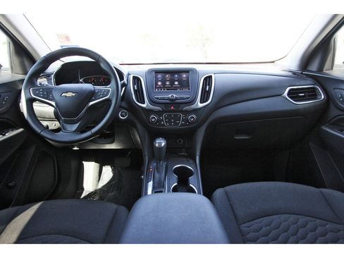 Used 2020 Chevrolet Equinox LT image 11