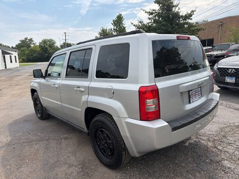 Used 2010 Jeep Patriot Sport w/ PWR Equipment Group FWD image 4
