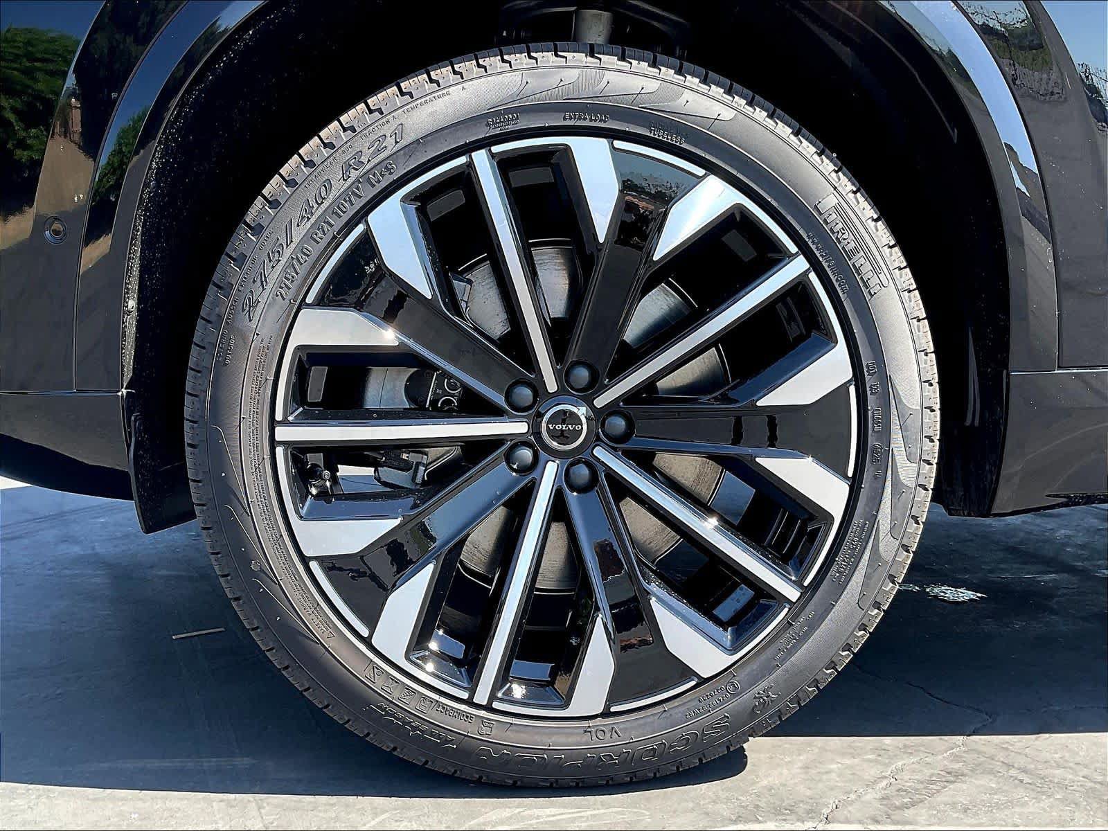 New 2026 Volvo XC90 T8 Ultra w/ Protection Package AWD/4WD image 14