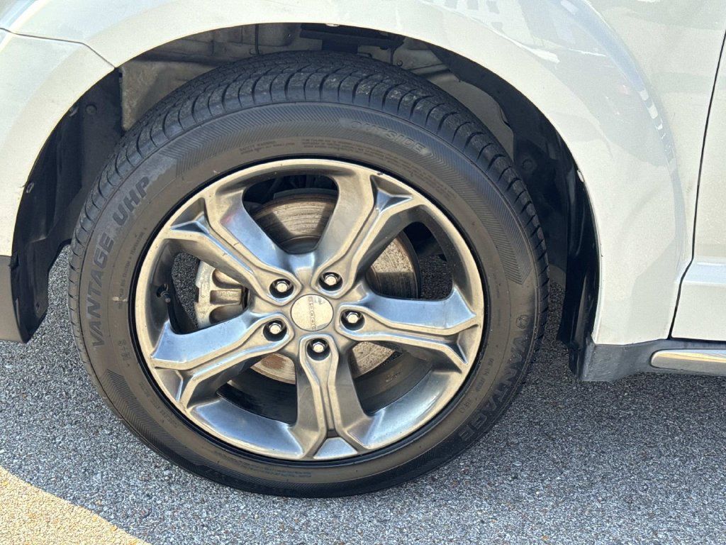 Used 2016 Dodge Journey Crossroad FWD image 4