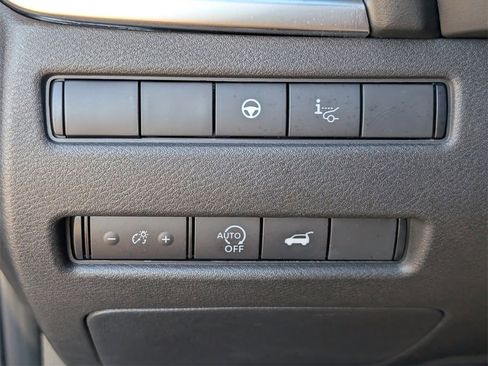 Certified 2025 Nissan Rogue SL w/ SL Premium Package image 25