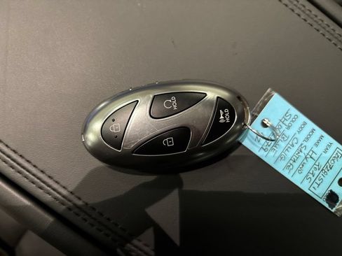 Certified 2025 Hyundai Santa Fe Calligraphy AWD/4WD image 37