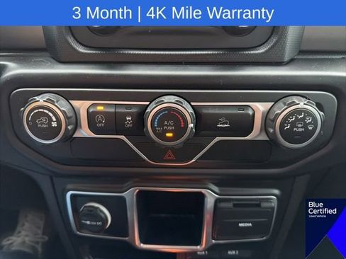 Used 2021 Jeep Gladiator Sport AWD/4WD image 23