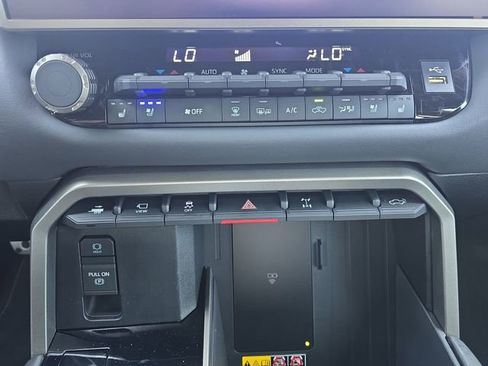 New 2026 Toyota Tundra Platinum image 23