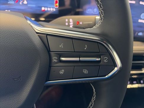 New 2026 Chevrolet Traverse LT w/ Driver Confidence Package image 18