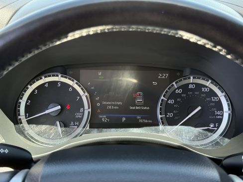 Used 2022 Toyota Highlander XLE FWD image 26