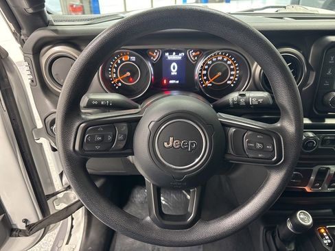 Used 2021 Jeep Wrangler Sport image 11