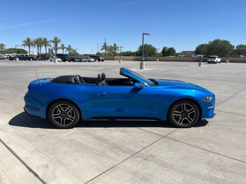 Used 2020 Ford Mustang Premium RWD image 5