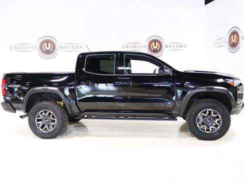 Used 2026 Chevrolet Colorado ZR2 w/ Technology Package AWD/4WD image 5
