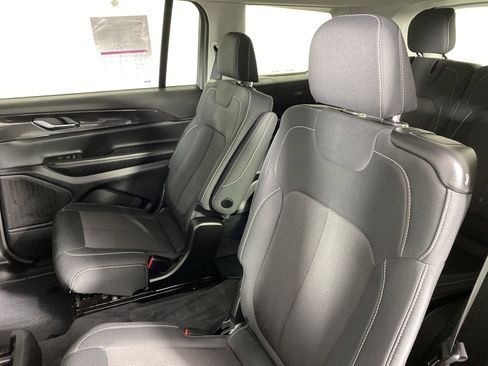 Used 2023 Jeep Grand Cherokee L Laredo w/ Luxury Tech Group I image 32