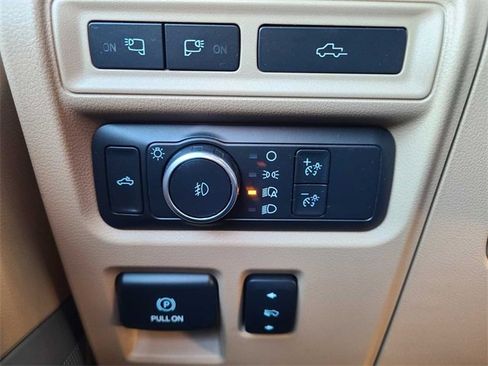 Used 2021 Ford F150 Lariat w/ Equipment Group 502A High image 31