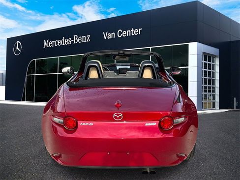 Used 2016 MAZDA MX-5 Miata Grand Touring image 4