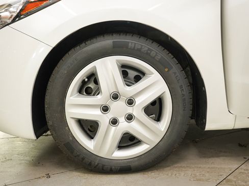 Used 2016 Kia Forte LX FWD image 25
