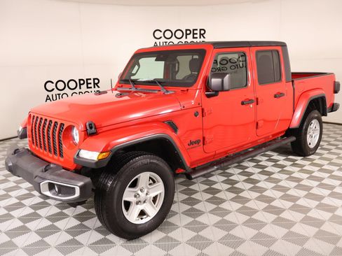 Used 2022 Jeep Gladiator Sport AWD/4WD image 9