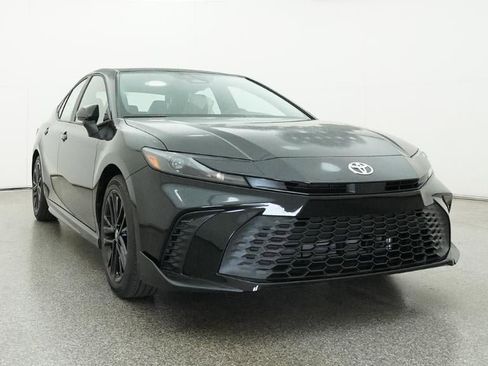 New 2026 Toyota Camry SE FWD image 30