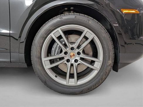 New 2026 Porsche Cayenne image 27