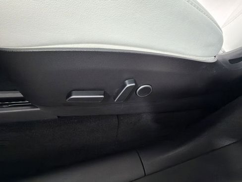 Used 2023 Tesla Model Y Long Range image 14