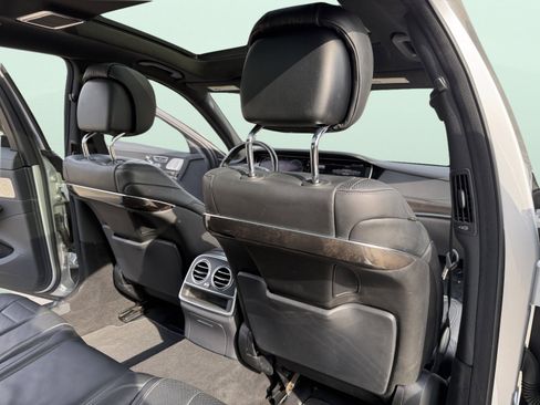 Used 2016 Mercedes-Benz S 550 Sedan image 48
