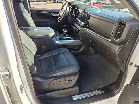 Certified 2022 Chevrolet Silverado 1500 LTZ w/ LTZ Premium Package AWD/4WD image 15