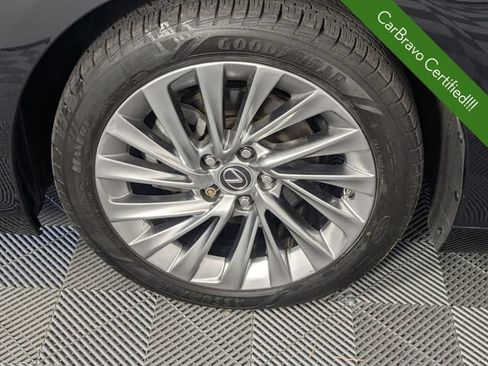 Used 2022 Lexus ES 300h Ultra Luxury w/ Protection Package (P3) FWD image 9