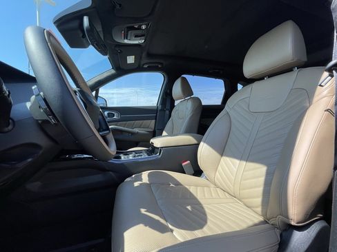 New 2026 Kia Sorento SX Prestige w/ Olive Brown Leather Package image 23