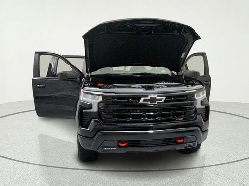 Used 2024 Chevrolet Silverado 1500 LT Trail Boss w/ Convenience Package II AWD/4WD image 15