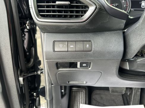 Used 2022 Hyundai Santa Fe SEL FWD image 17