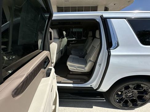 Certified 2026 GMC Yukon XL Denali w/ Denali Reserve Package AWD/4WD image 31