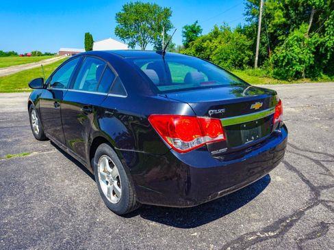 Used 2013 Chevrolet Cruze LT w/ Technology Package FWD image 3