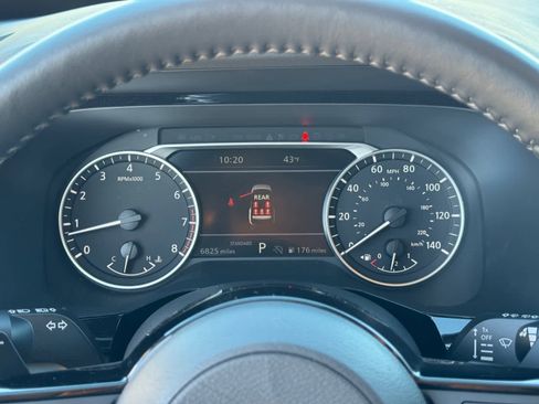 Certified 2025 Nissan Pathfinder SL w/ SL Premium Package image 20