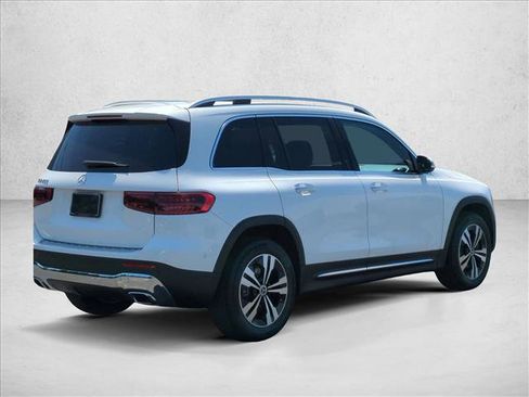 Certified 2025 Mercedes-Benz GLB 250 image 5