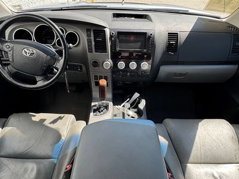 Used 2010 Toyota Tundra Limited w/ Memory Pkg AWD/4WD image 9
