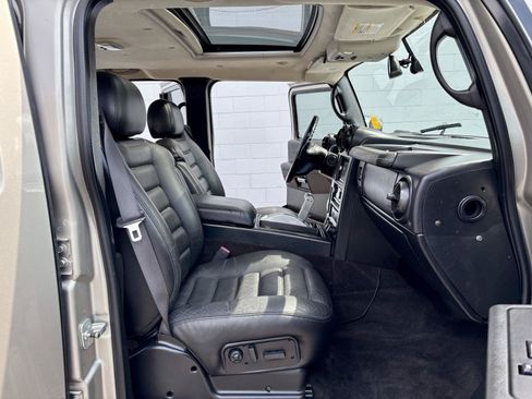 Used 2005 HUMMER H2 w/ Preferred Equipment Group AWD/4WD image 7