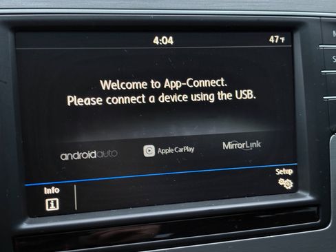 Used 2017 Volkswagen Golf Wolfsburg Edition image 40