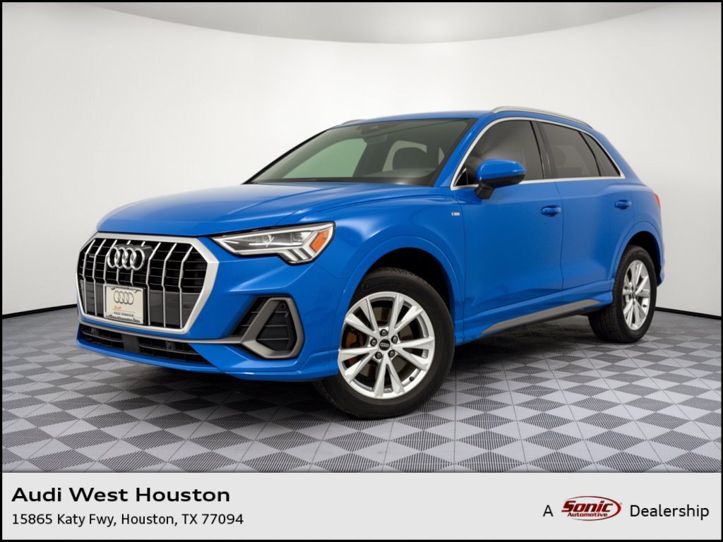 Used 2023 Audi Q3 2.0T Premium w/ Convenience Package AWD/4WD image 1